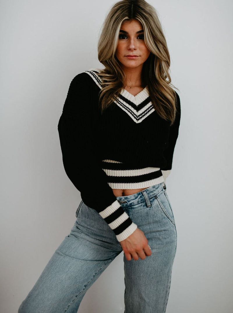 Jen Sweater-Black/Cream